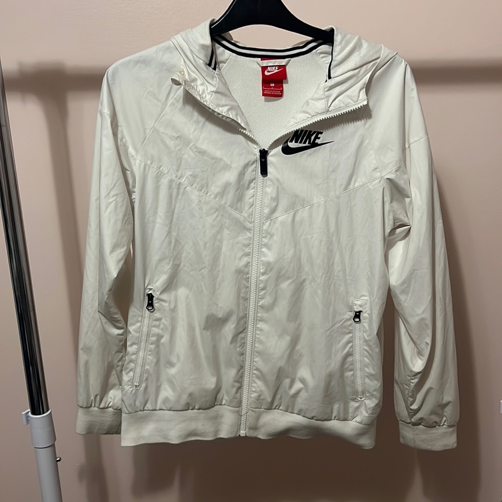 white Nike windbreaker